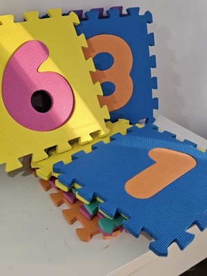 Schaumstoff Zahlen Puzzle Matte 0-9 - 10 Stck. Bunt Weich Kinder Spielmatte Fliesen