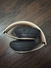 Beats Studio3 Wireless Noise Cancelling Bluetooth Headphones - Gray Gold Crack