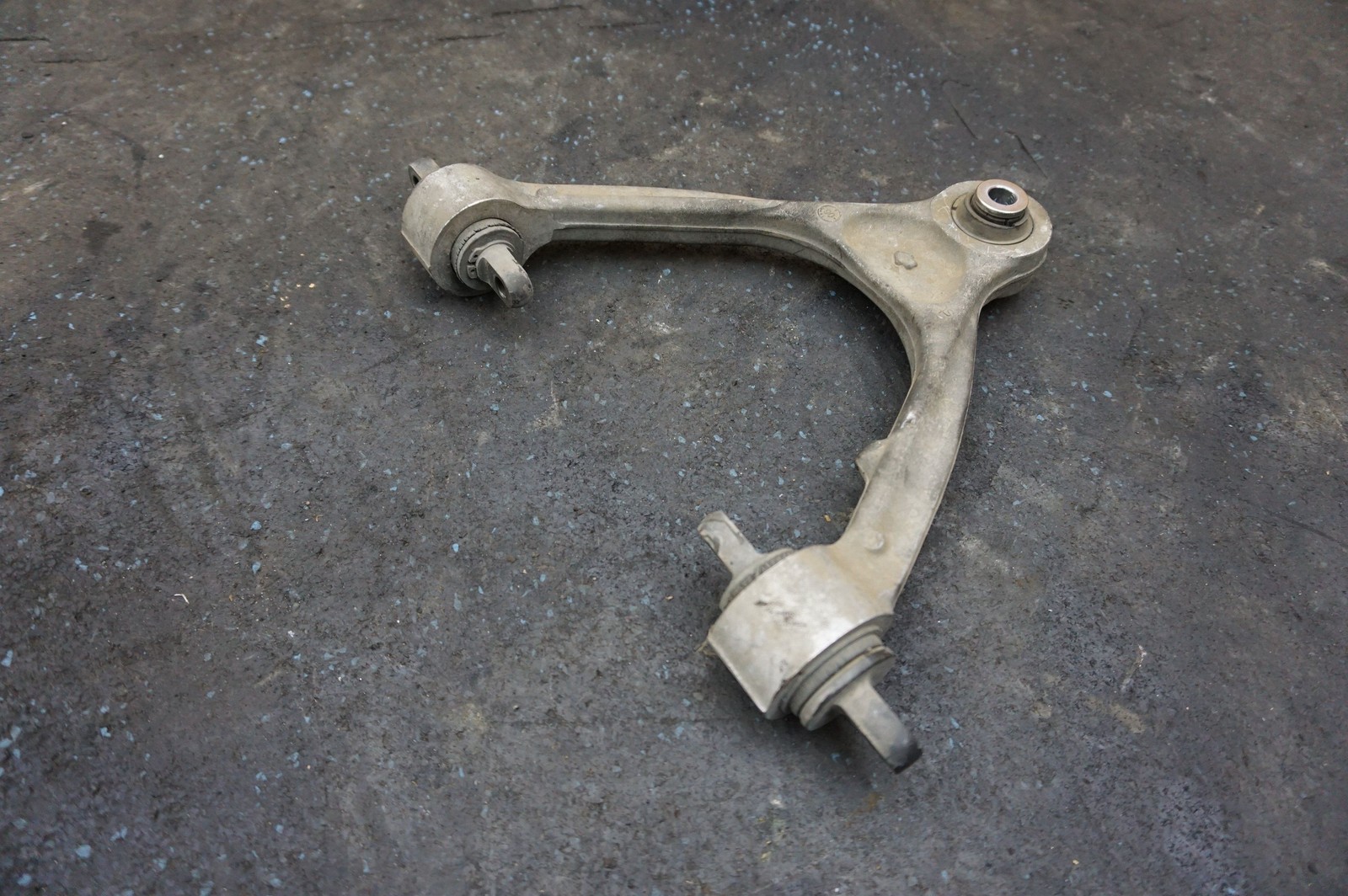 Front Upper Control Arm 207579 OEM Ferrari 612 Scaglietti Sessanta *Note*