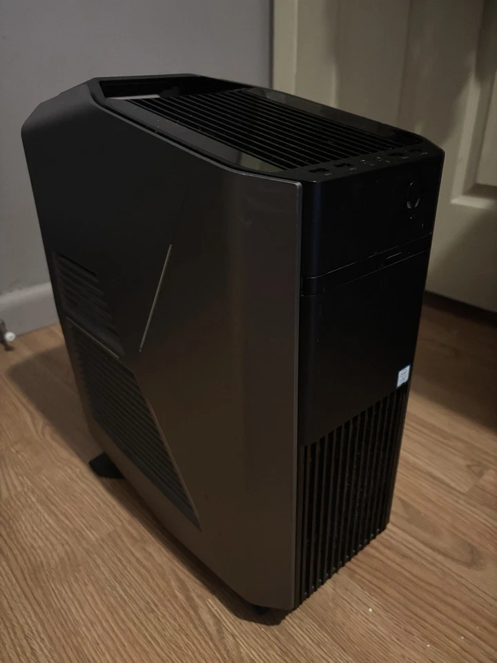 Alienware Aurora R6 Gaming Desktop I7-7700 CPU @ 3.60GHz 16 GB Nvidia GTX 1080 - Image 4 of 4