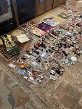 Huge Vintage Bratz Dolls and A Lot of Accecor...
