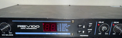 Yamaha REV100 Digital Reverberator With Power Adapter Ao4020247
