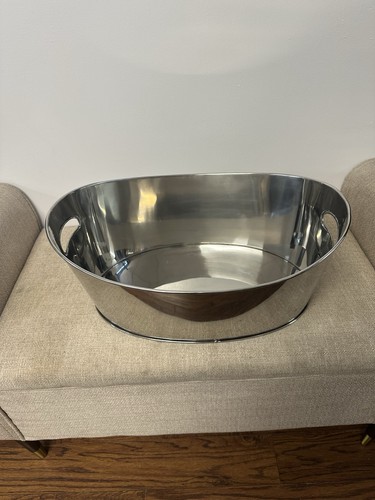 Crate & Barrel Stainless Oval Party Beverage Tub. T - Picture 9 of 14