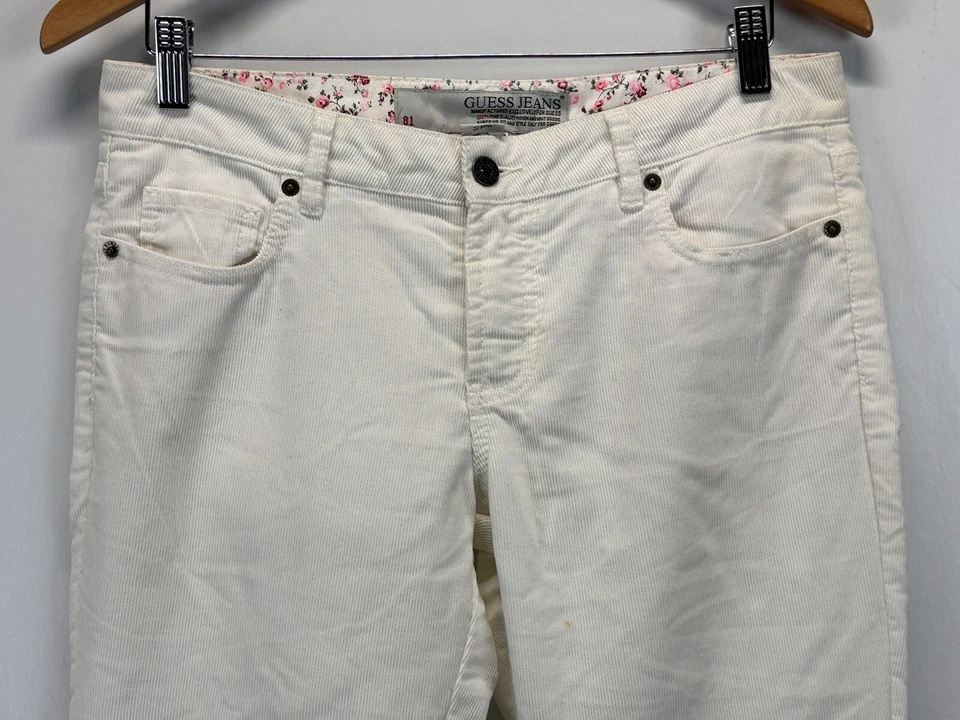 Pantalones acampanados de pana Guess de colección 29 bordados Y2K para mujer marfil Foto 2 de 4