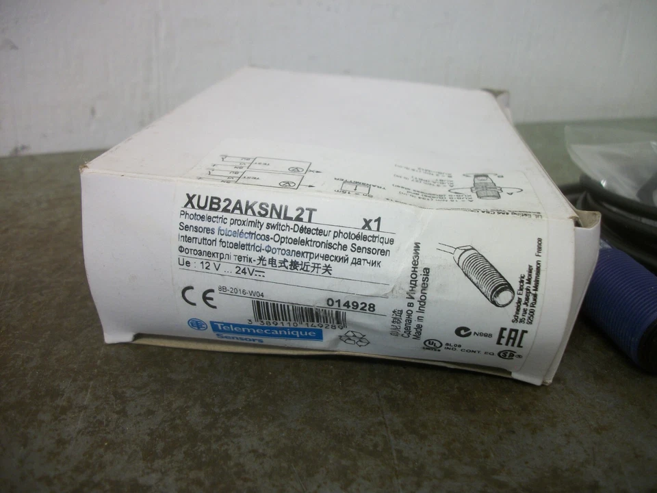 TELEMECANIQUE PHOTOELECTRIC PROXIMITY SWITCH XUB2AKSNL2T NIB - Image 3 of 3