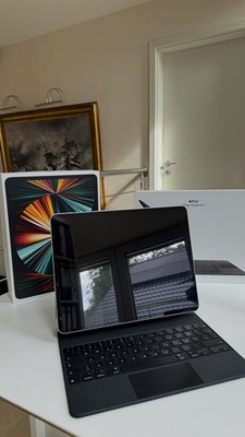 Apple iPad Pro 12,9'' 5. Gen 128GB Silber Wi Fi + Magic Keyboard + Apple Pencil 2