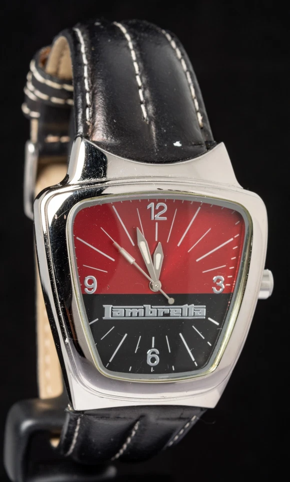 Reloj y caja de cuarzo Lambretta forma irregular para hombre--funcionando, caja de 35x41 mm Foto 4 de 4