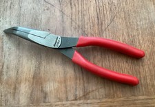 Snap-on Tools Usa Red 8 Talon Grip 35 Bent Needle Nose Pliers 9735cf Unused Snap-on Tools Usa Red 8 Talon Grip 35 Bent Needle Nose Pliers 9735cf Unused