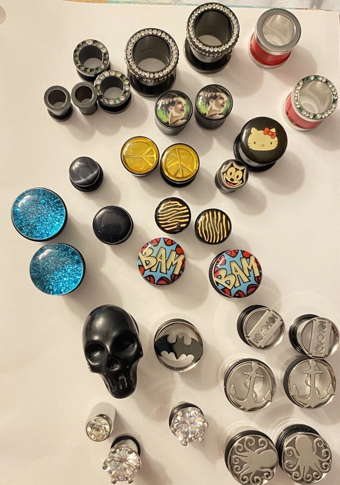 Ear Gauges/plugs Lot Of 13 Pairs + 7 Singles Hot Topic Cubic Zirconia Nautical - Image 3 of 4