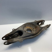 Mercedes-Benz E C207 W207 2011 Hinten rechts Querlenker Achsschenkel hinten Mercedes-Benz E C207 W207 2011 Hinten rechts Querlenker Achsschenkel hinten