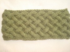 HAND KNITTED HEADBAND