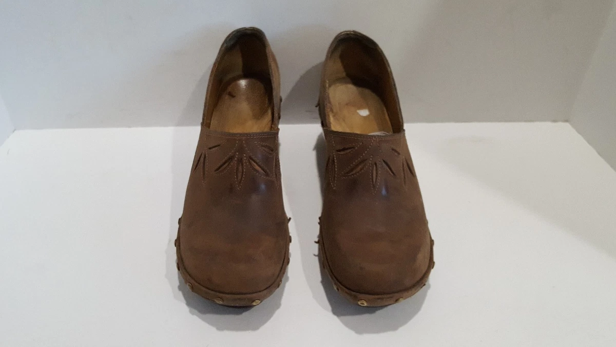 Nurture Women s Brown Leather Studded Clogs Size 8 M eBay