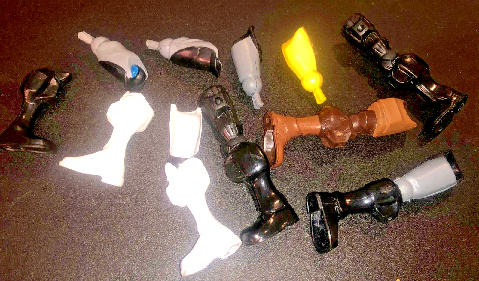 Star Wars  Hero Mashers Toy Lot Figure Leg parts only Inquisitor Rebels Zeb
