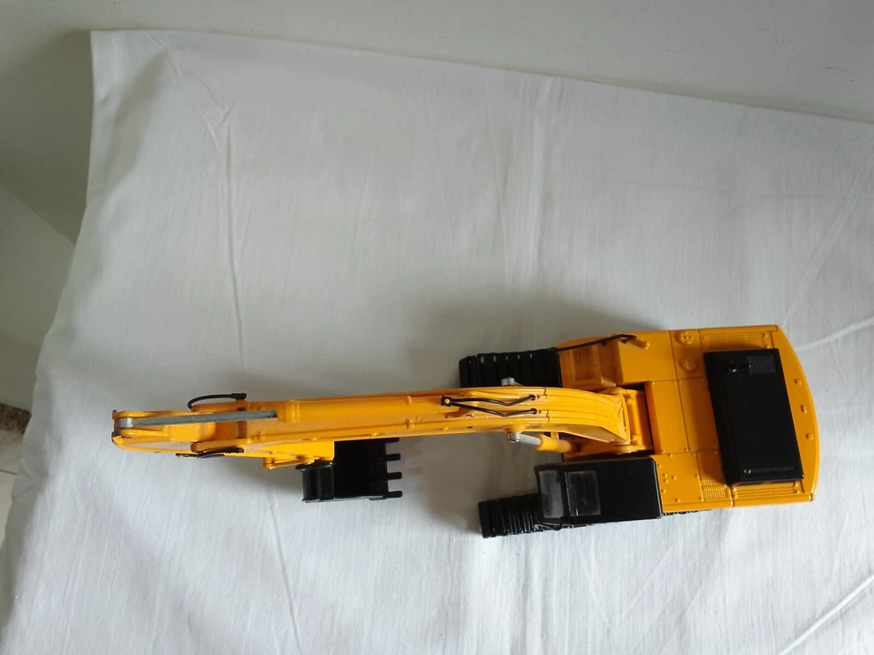 Joal Escavatore Compatto Pressofuso Scala 1:35 JCB JS 330 L - Immagine 4 di 4