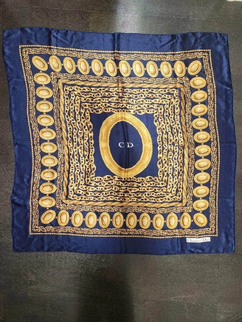 Christian Dior grande écharpe 86cm 33