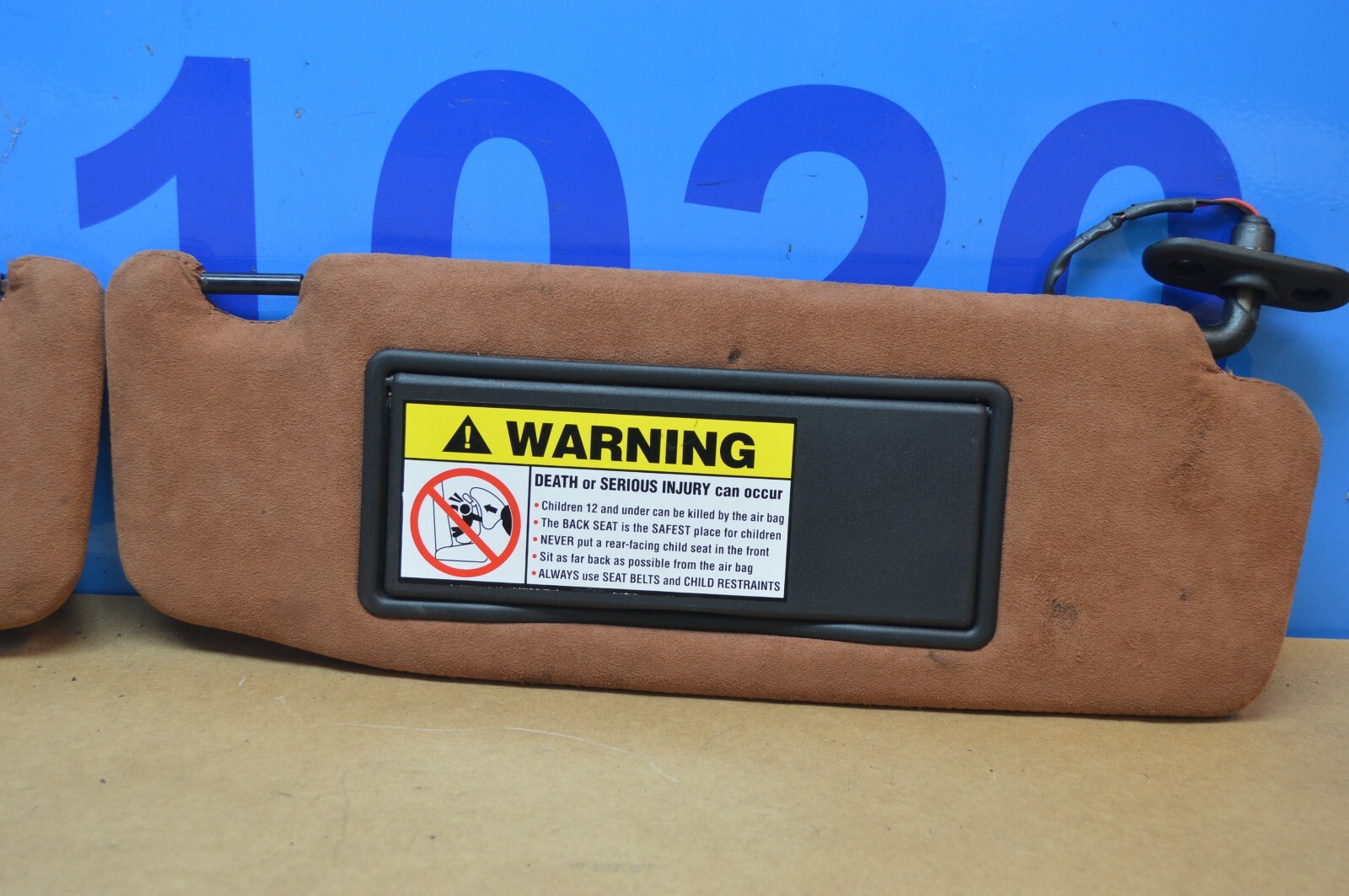 2004 M138 MASERATI M128 GT DRIVER & PASSENGER SIDE SUN VISOR SHADE PAIR BROWN