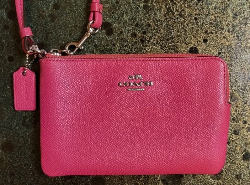 coach wristlet pink