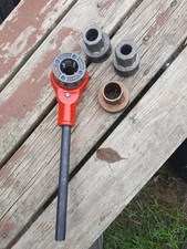 Ratchet Pipe Threader Kit Set w/ 4 Dies