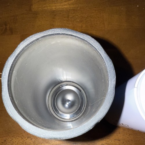 Corkcicle Slim Arctican per lattine alte 12 oz Seltzer Coolers nuovo con scatola, lattina segreta - Foto 4 di 5