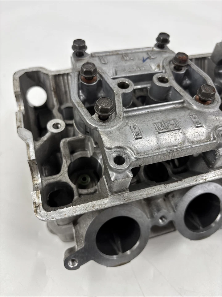 GENUINE HONDA CBR600RR PC49 2013 -16 BARE CYLINDER HEAD NO VALVES - Image 2 of 4