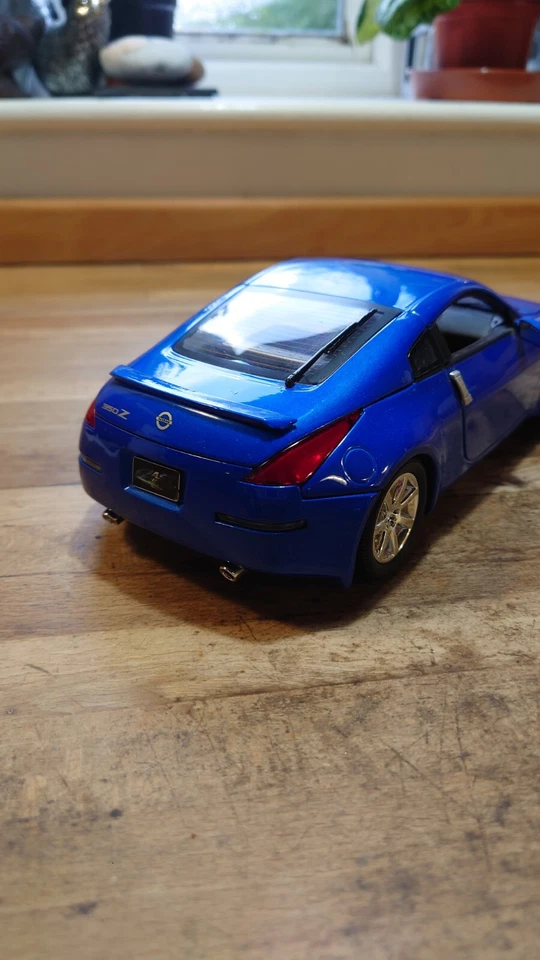 ERTL Joyride Fast And Furious 2003 Nissan Z Die Cast 1/18 1:18 Blue  - Image 3 of 4