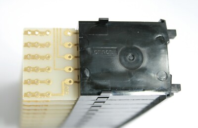 OMRON A7PS-207-1 Thumbwheel Switch Snap-in front mounting binary