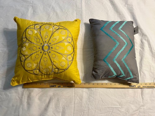 Twin/Twin XL Comforter 4-pc Bedding Set Intelligent Design Elise Dorm ID10-190 - Picture 7 of 19