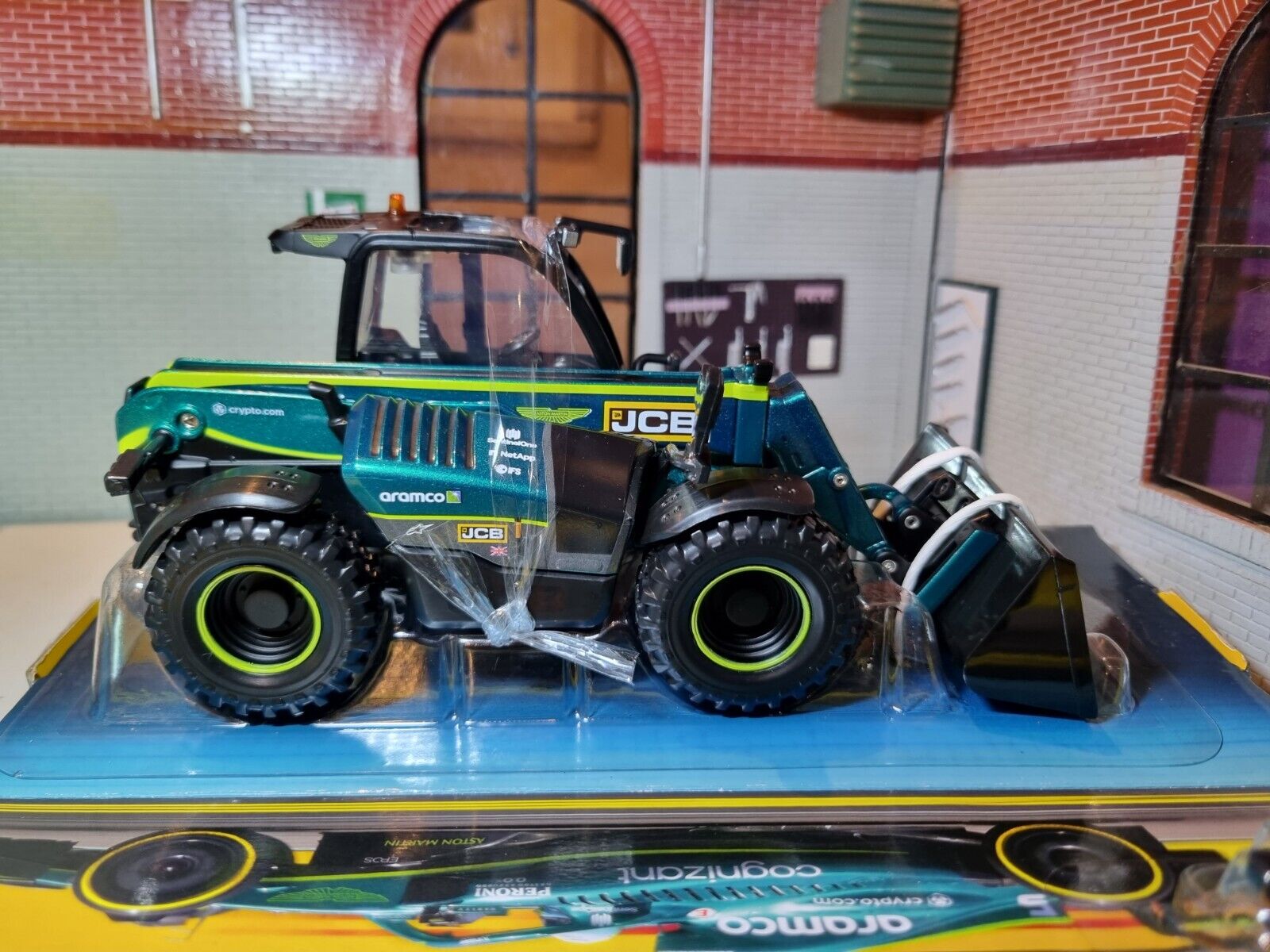 Picture 6 of 9