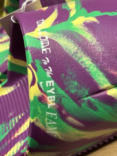 Nike EYBL Calm Slides 2024 "Benvenuti nella famiglia EYBL" MOLTO RARE - Foto 5 di 13