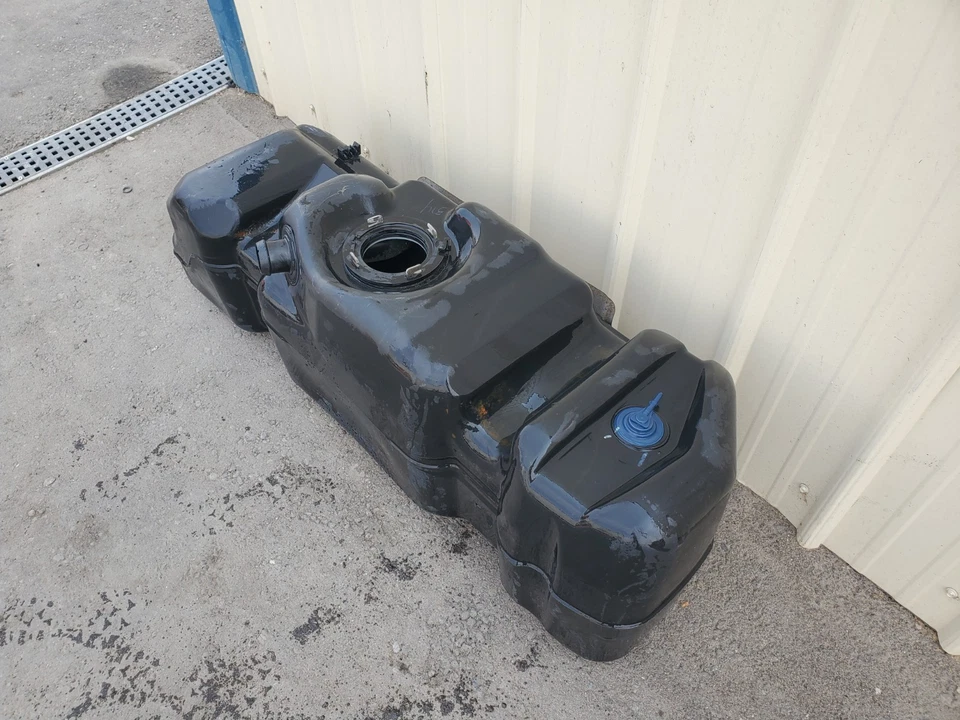 1999-2003 Chevy Silverado/GMC Sierra 1500 Short Bed Fuel Tank 15772873 26Gal OEM Foto 3 de 4