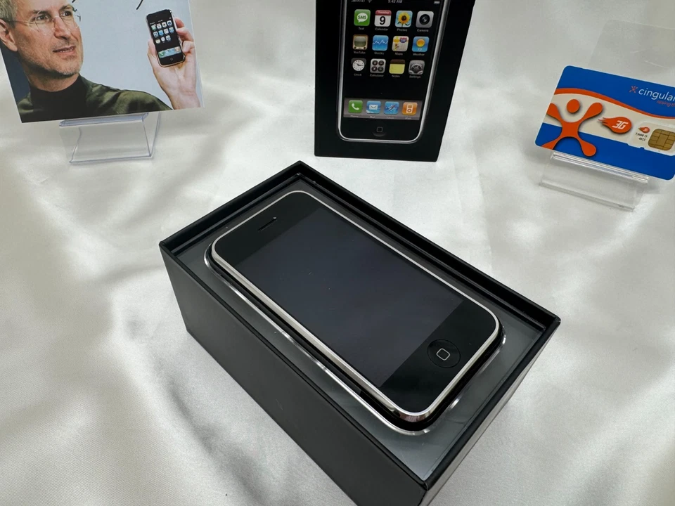 Apple iPhone 1st Generation 2G 4GB AT&T A1203 (GSM) Original iOS 1.0 - Image 3 of 4