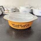 PYREX Old Orchard Glass Round Casserole Dish Vintage Food & Drink Theme