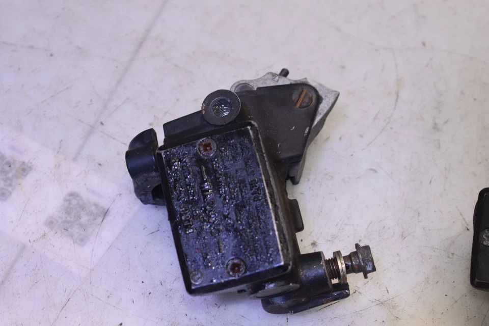 Juego de 622 cilindros maestros 4 piezas malas 1999 Kawasaki Ninja ZX11 Zx-11 Zx 11 1100 Foto 3 de 4