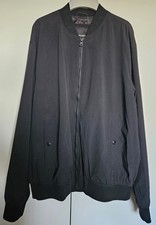 Giacca nera con zip Pull & Bear