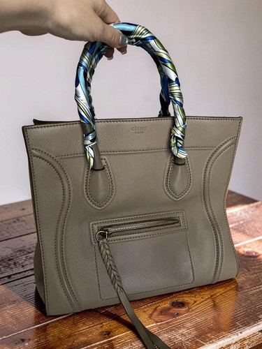 Celine Luggage Phantom Handbag Tote bag Leather F-CU-0132 Greige Women’s  Auth