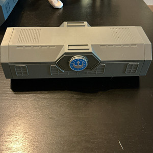 Disney Star Wars: Galaxy's Edge Leia Organa Legacy Lightsaber Hilt w/ Case