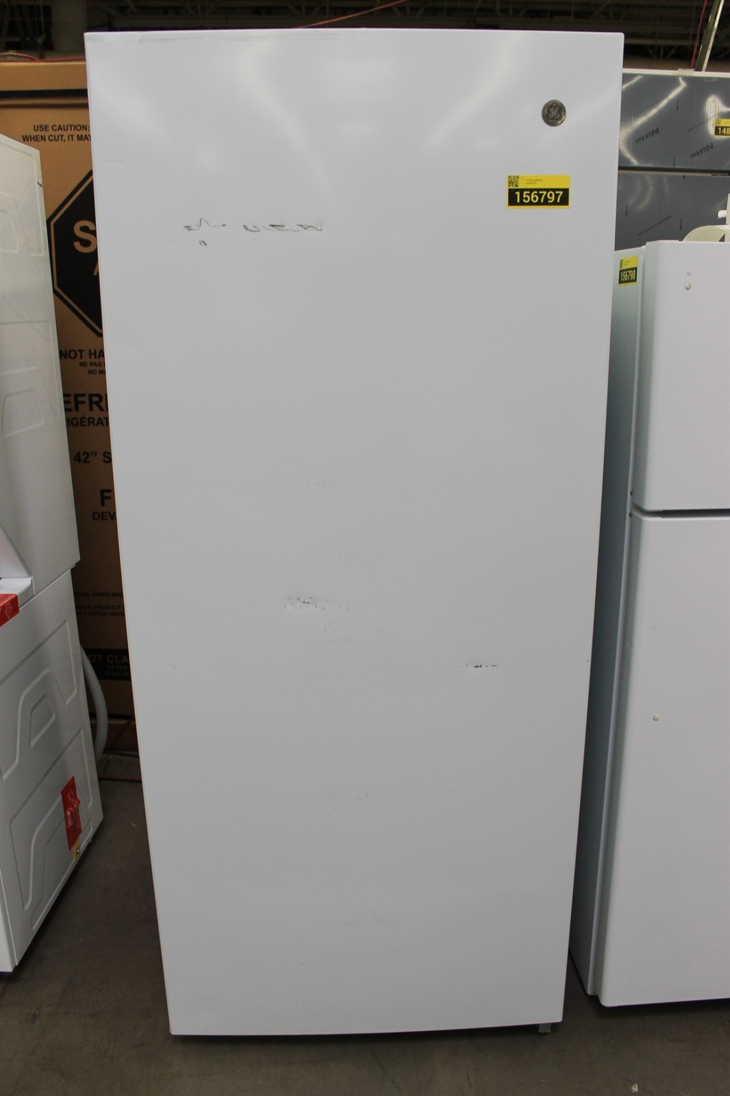 GE FUF21QRRWW 33" White 21.3 Cu. Ft. Garage Ready Upright Fr