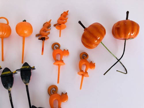 Vintage Halloween Pumpkin Head Cat Witch Bat Cupcake Cake Topper Lot Plastic - Picture 14 of 15