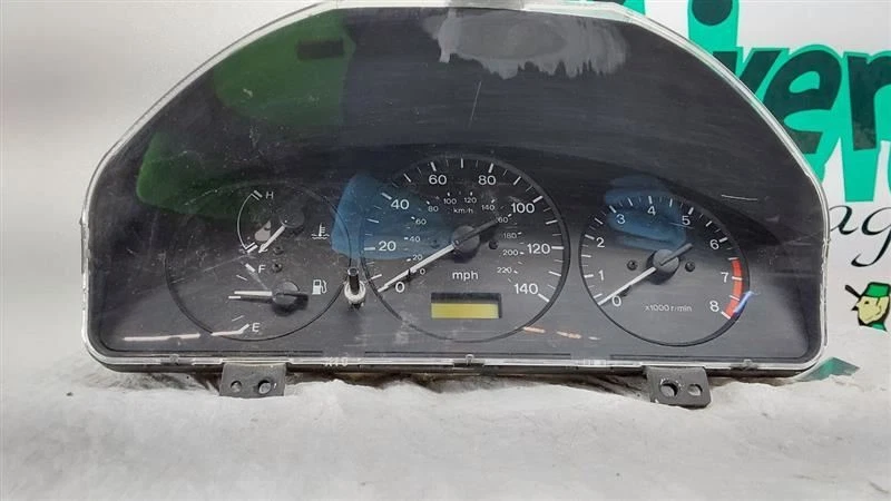 1997 年马自达 Protege 速度计仪表组  — 第 2/4 张图片