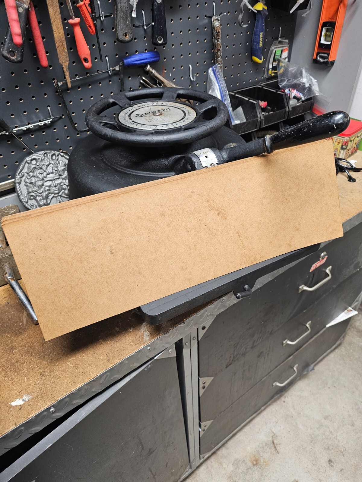 Diagraph Stencil cutting machine FEDERAL spec no gg-s-747 with card stock