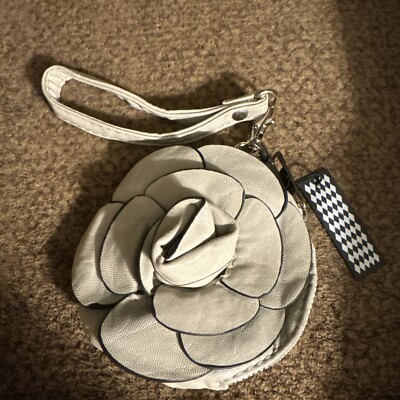 Round Gray Purse Small Wristlet 3-D Floral Beautiful  Rose Round Beautiful