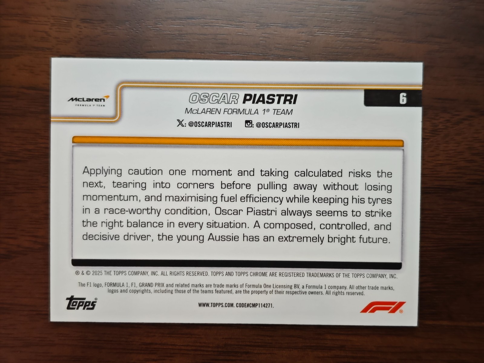 2025 Topps Chrome F1 Oscar Piastri Portrait True Blue Refractor 131/150 view 2