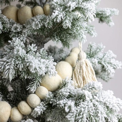 POM TASSEL GARLAND