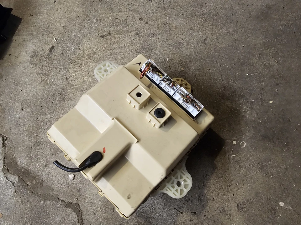 14 15 2014 2015 Kia Sorento interior cabina caja de fusibles relé bloque panel 954001u210 Foto 3 de 3