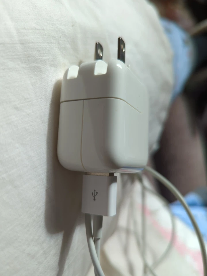 OEM Genuine Original Apple iPad 10W/12W USB Wall Charger ADAPTER A1357 + Cord - Image 2 of 4