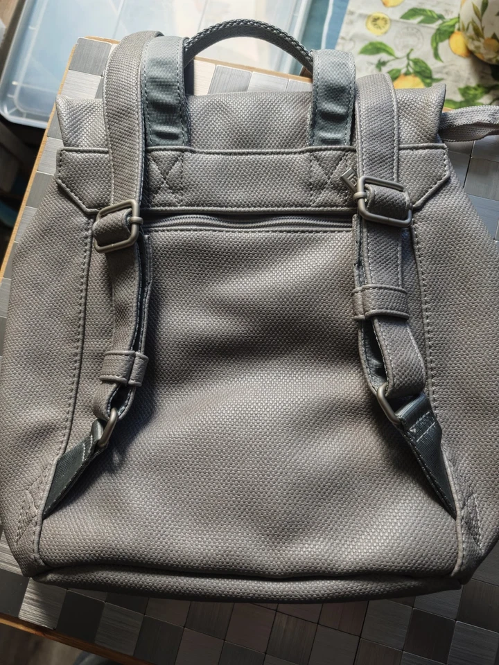 ZWEI Mademoiselle MR8? Kleiner Rucksack, Tasche in grau - Bild 2 von 4