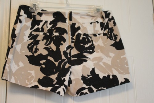 ANN TAYLOR LOFT BLACK/WHITE WOMEN'S SHORTS SZ 2, /TOP/BLOUSE WITH LACE SZ - Picture 3 of 7
