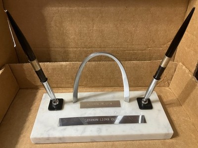 Vintage St. Louis Arch Desk Pen Holder Marble Base 10/25/73 Lebanon Lions Club