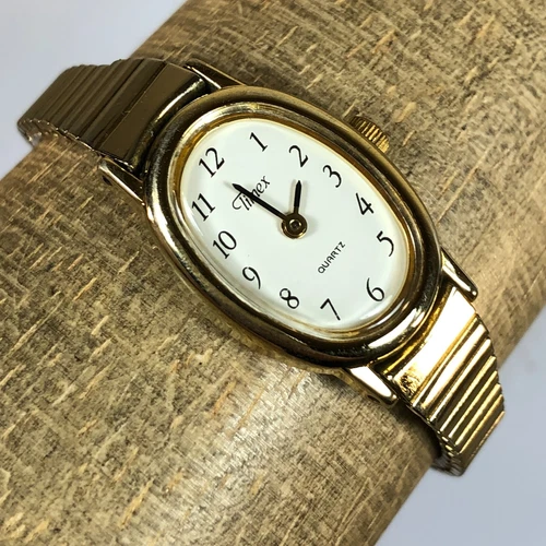 VTG Timex Women Cavatina White Dial Expansion 18mm Oval Quartz Quartz Watch 6"