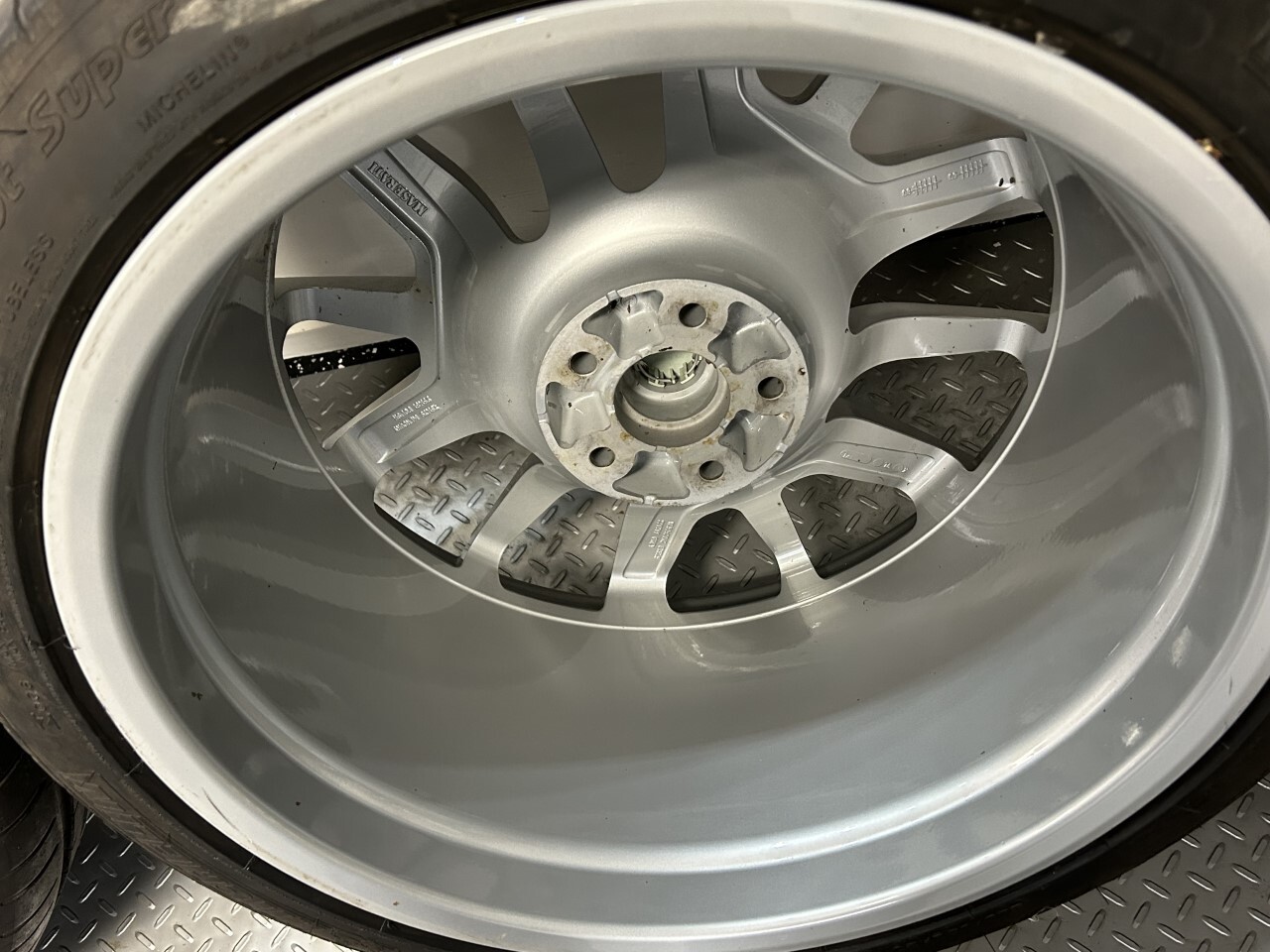 Maserati GranTurismo 2007-17 Wheels and tires